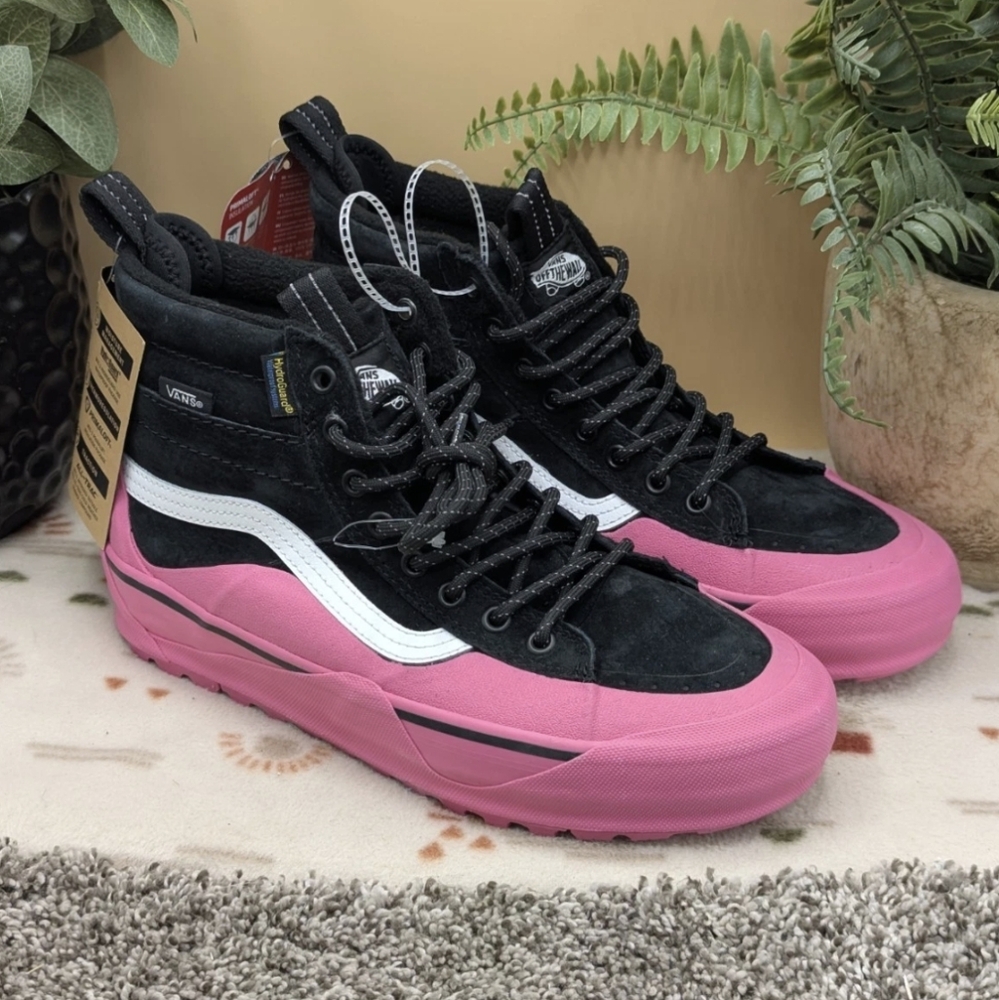 New Vans SK8 High MTE Women's Size 9 Pink Black Winter Boots High Top Shoes